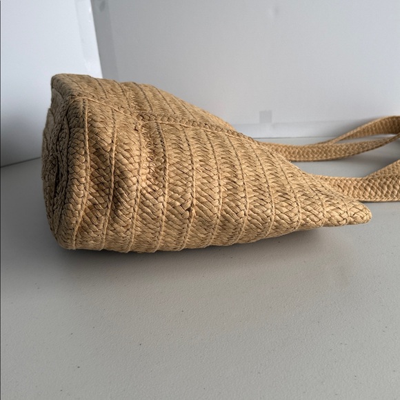 Draper James Straw Bag with Navy Lining - Picture 5 of 16